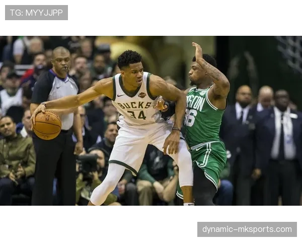 字母哥家冰箱里只放鸡胸肉和水,连他老婆都受不了 字母哥家冰箱里只放鸡胸肉和水,连他老婆都受不了