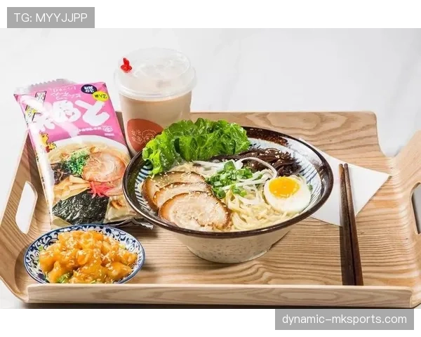 颜骏凌家的狗都吃进口粮，我还在纠结泡面加不加蛋